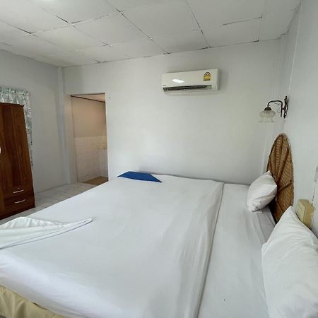Sea Breeze Bungalow Ламай Бийч Екстериор снимка