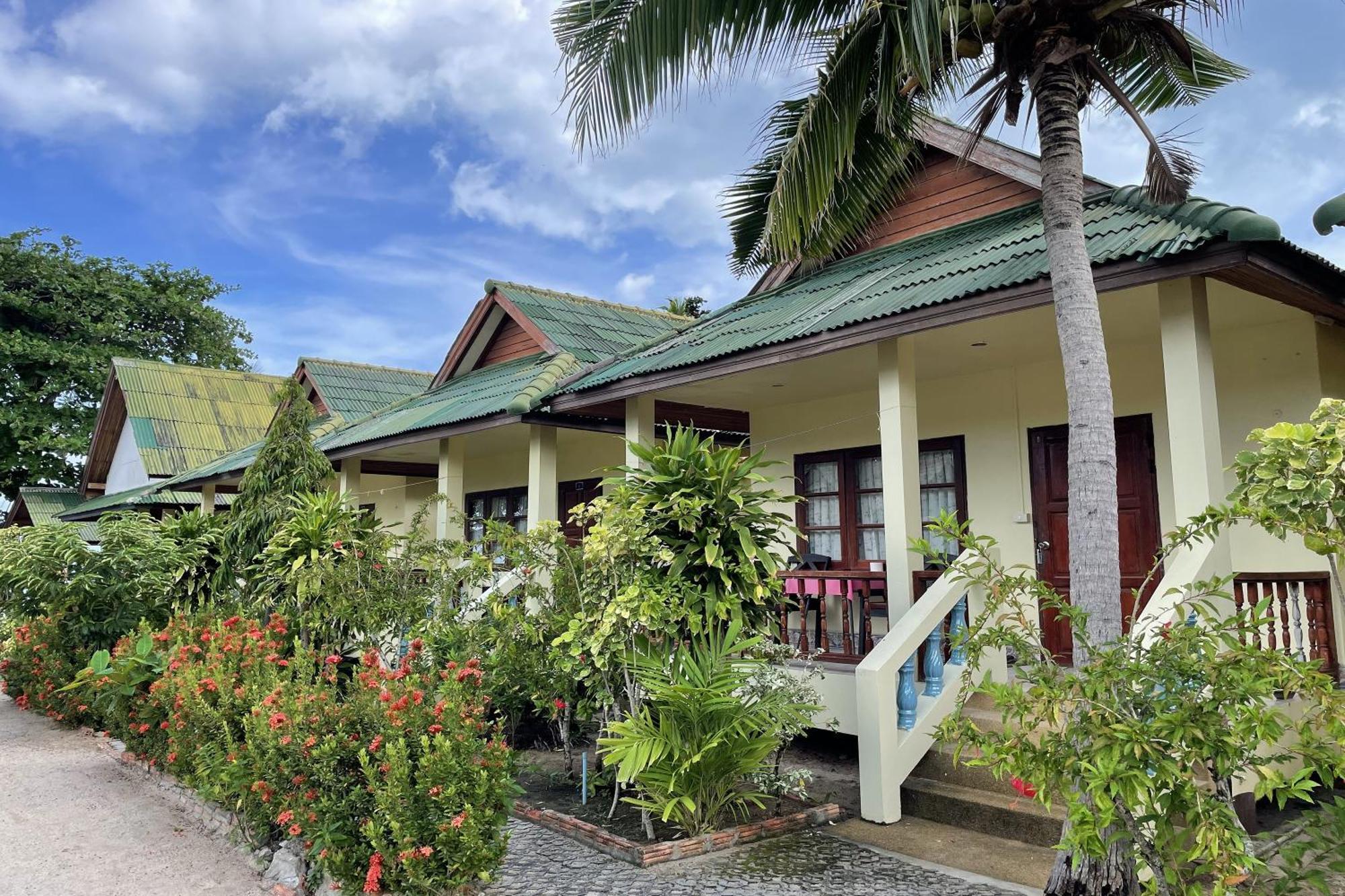 Sea Breeze Bungalow Ламай Бийч Екстериор снимка