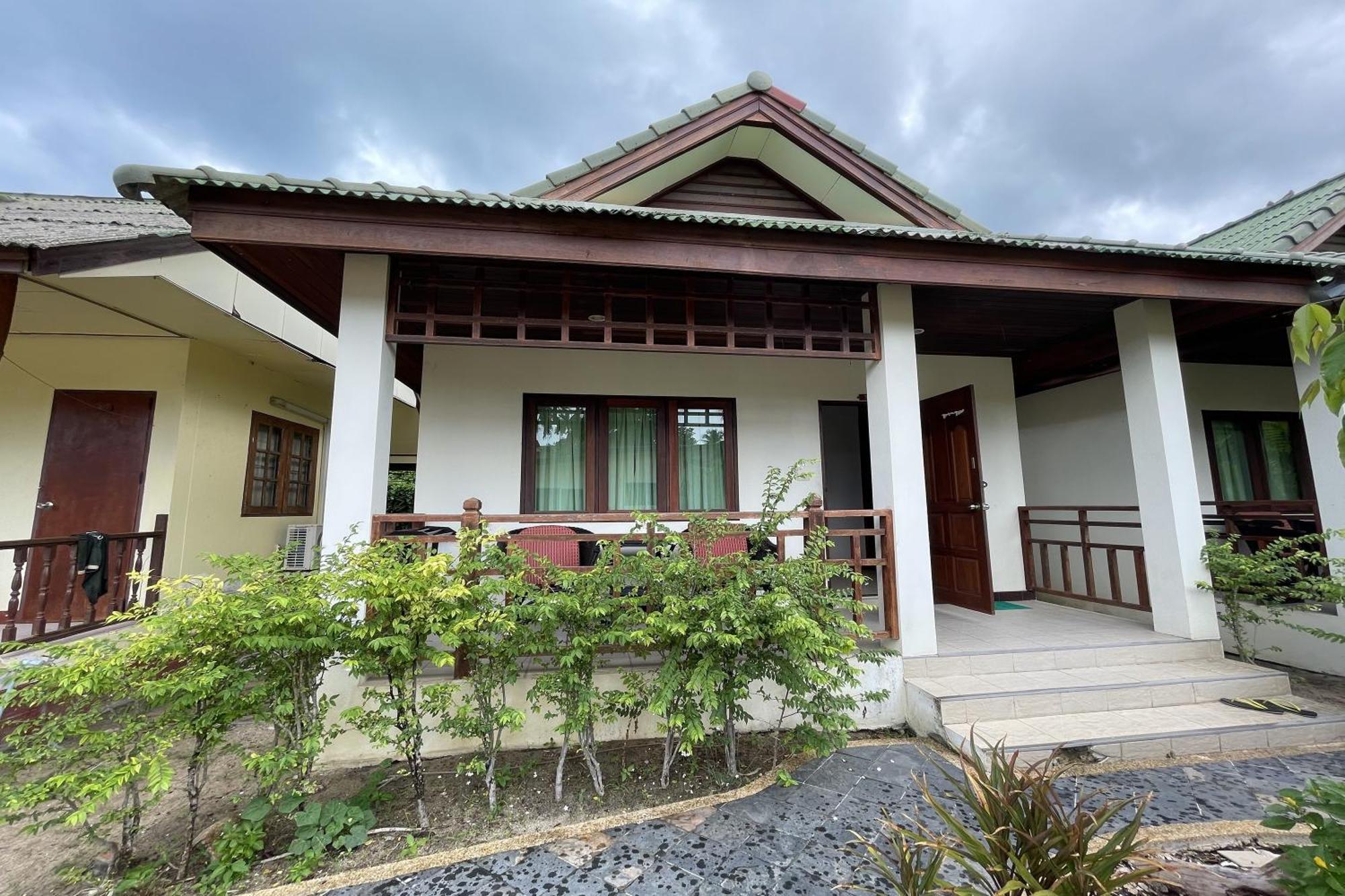 Sea Breeze Bungalow Ламай Бийч Екстериор снимка
