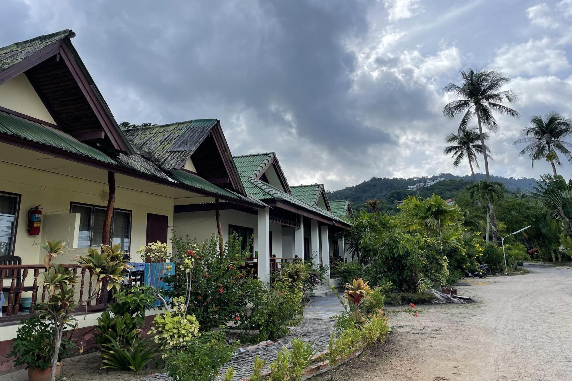 Sea Breeze Bungalow Ламай Бийч Екстериор снимка